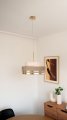 lampa-z-abazurem-ze-zlotymi-elementami.jpg