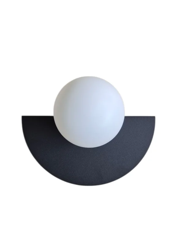 lampa-czarna-na-sciane.jpg