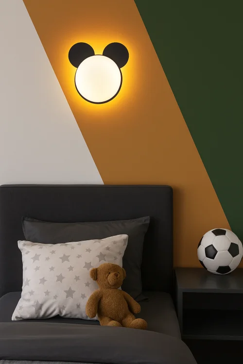 czarna -lampa-scienna-kinkiet-dla-chlopca.jpg