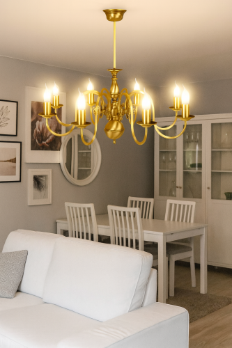 lampa na osiem żarówek świecznikowa z mosiądzu Flamand