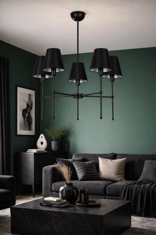 czarna nowoczesna lampa w stylu modern farmhouse