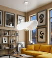 biała nowoczesna lampa do salonu