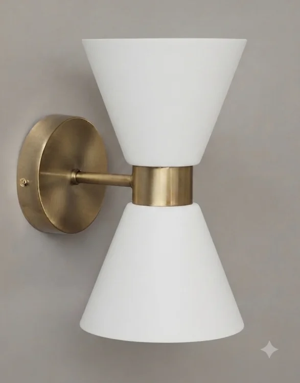 lampa ścienna z mosiądzu