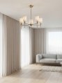 lampa wisząca z mosiądzu w stylu mid-century modern