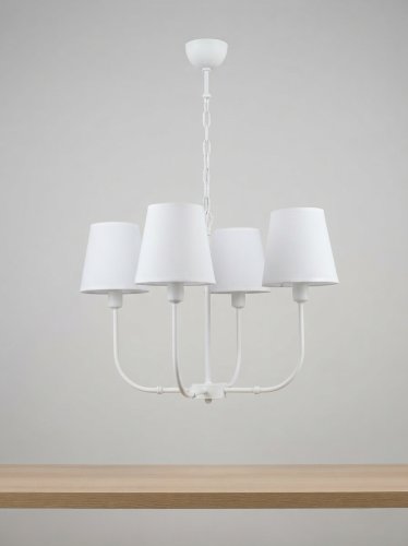 biała lampa wiszaca do sypialni