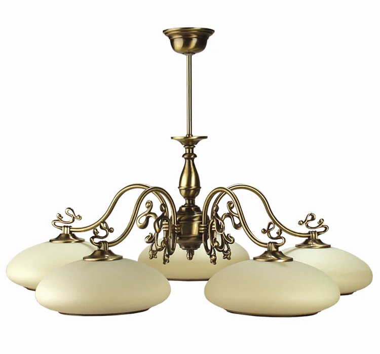 lampa-z-mosiadzu.jpg